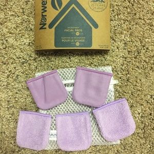Norwex facial pads NEW